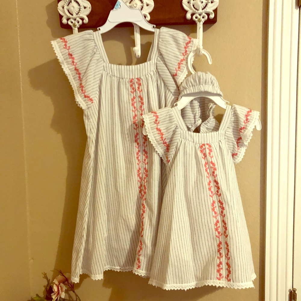 Toddler 5t baby 6-9mo matching dresses